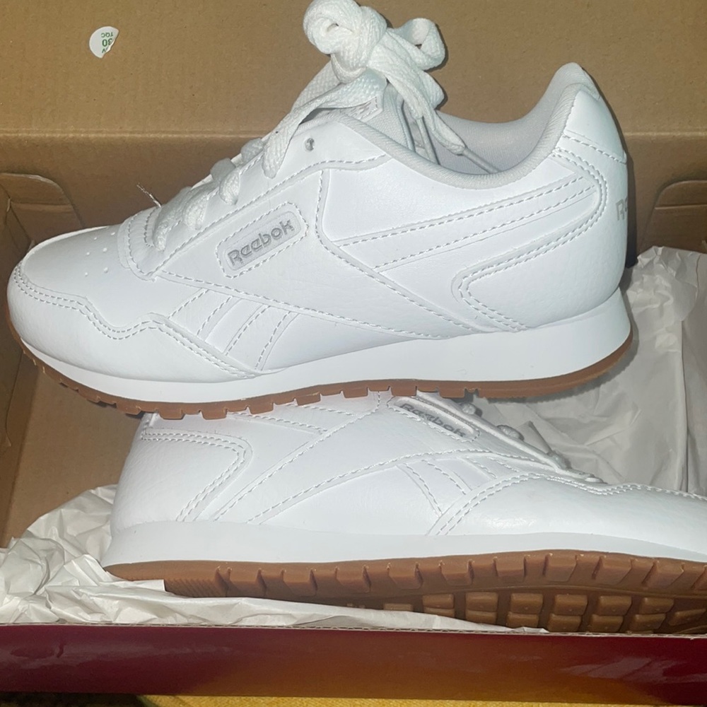 COPY - Reebok classic kid shoe